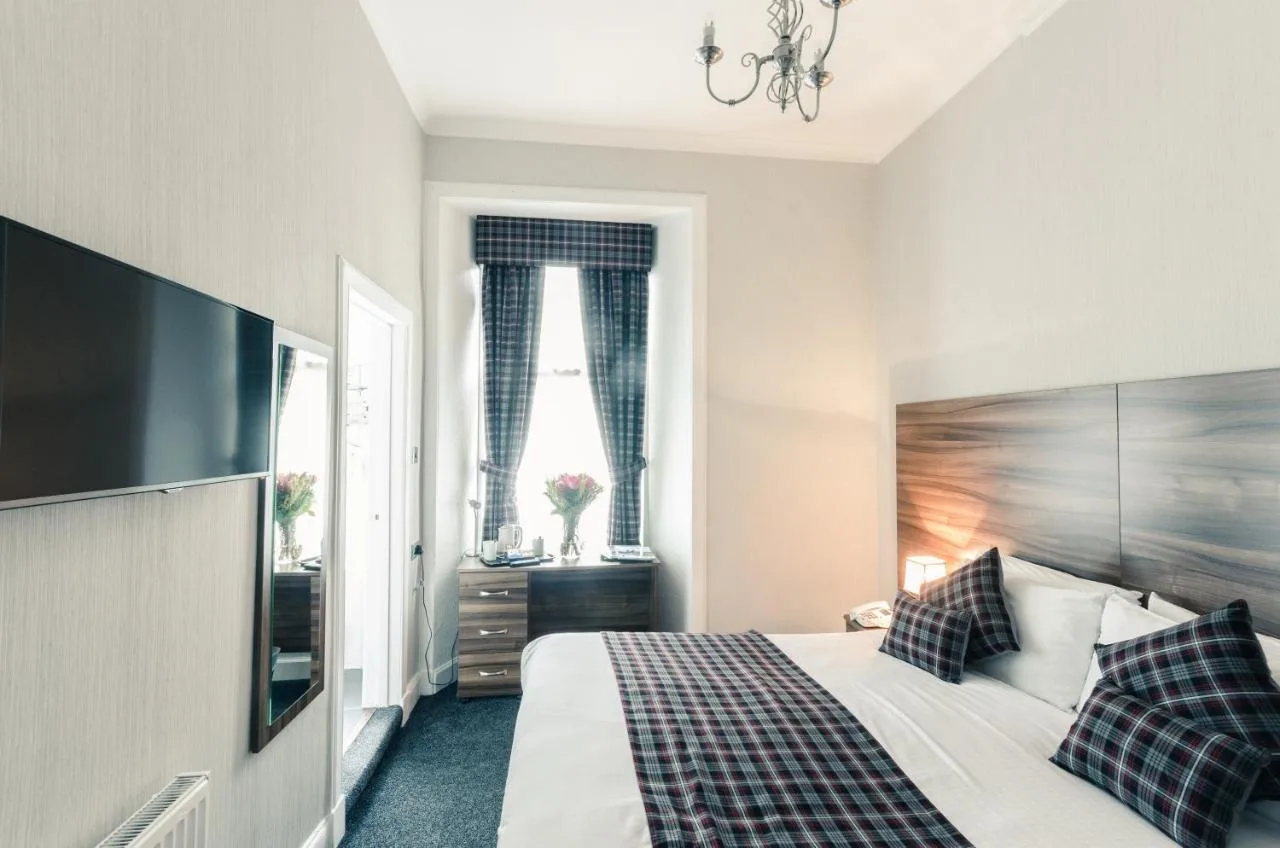 Double room with TV